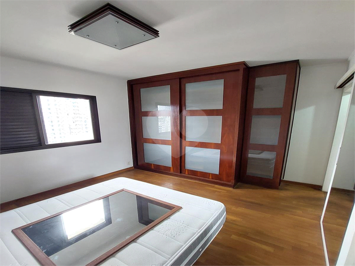 Foto REO709610