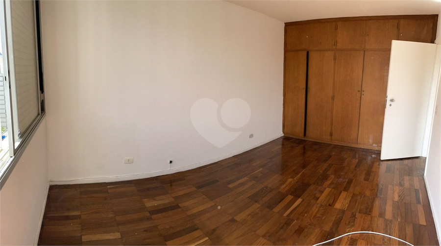 Foto REO710329