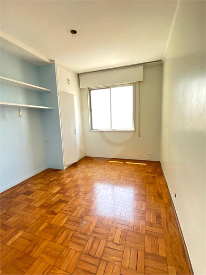 Foto REO710800