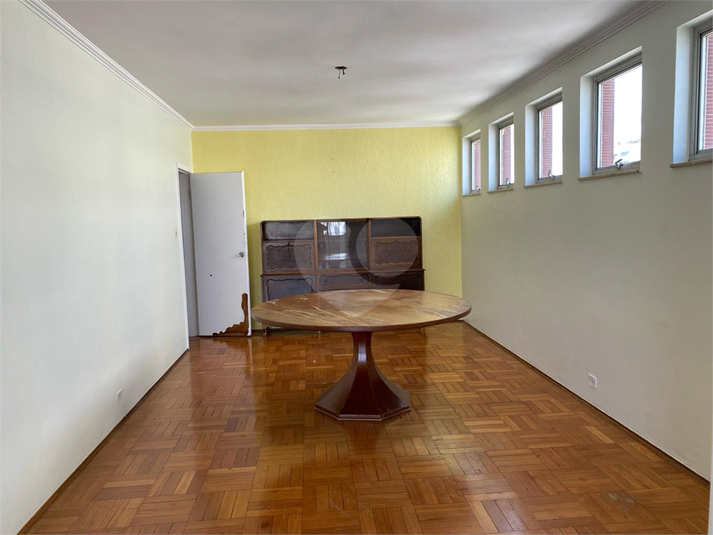 Foto REO710800