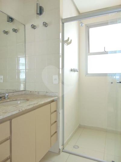 Foto REO71098