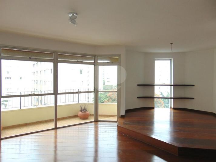Foto REO71098