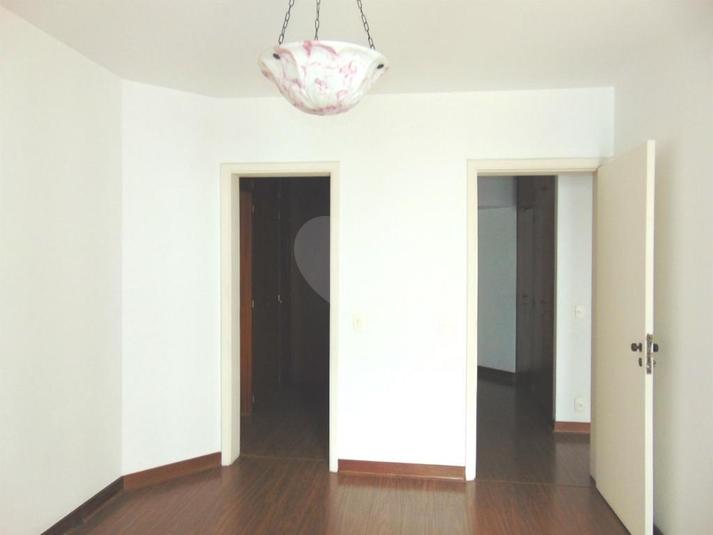 Foto REO71098