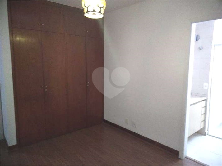 Foto REO71098