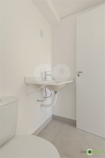 Venda Apartamento Porto Alegre Menino Deus REO710997 16