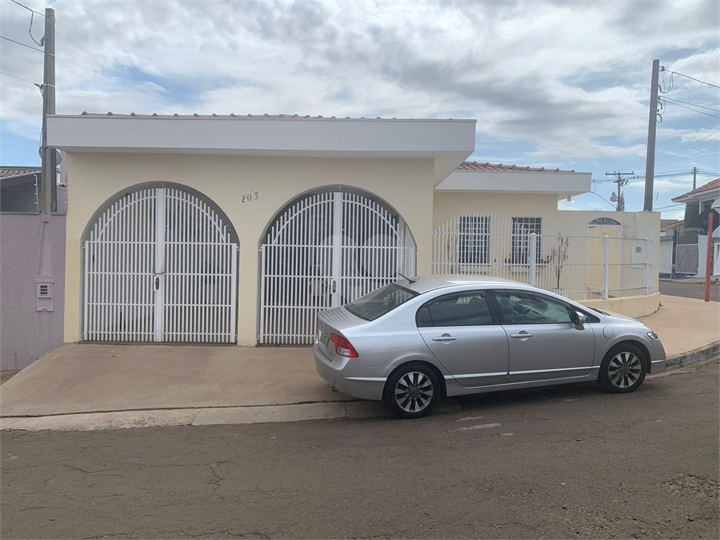 Venda Casa térrea São Carlos Jardim Hikari REO711171 2