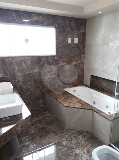 Foto REO712494