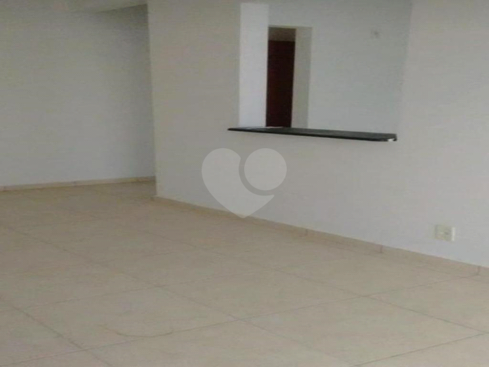 Foto REO712600