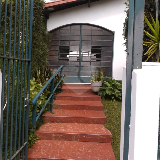 FACHADA ESCADA PORTÃO