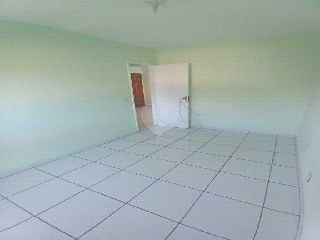 Aluguel Apartamento Rio De Janeiro Campo Grande REO714089 11