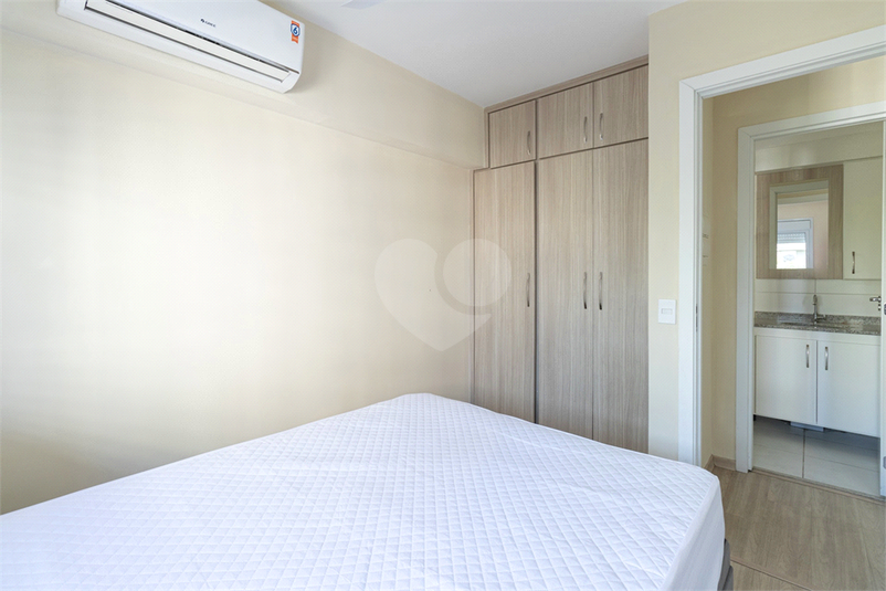 Foto REO716125