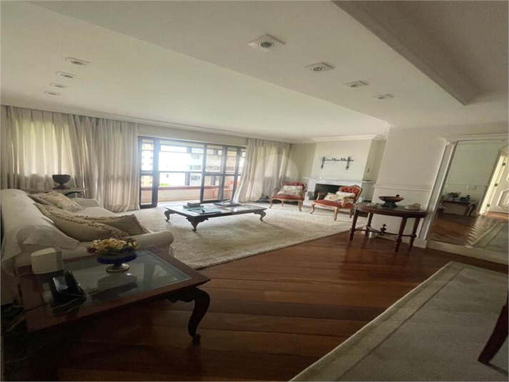 Venda Apartamento São Paulo Moema REO717520 3