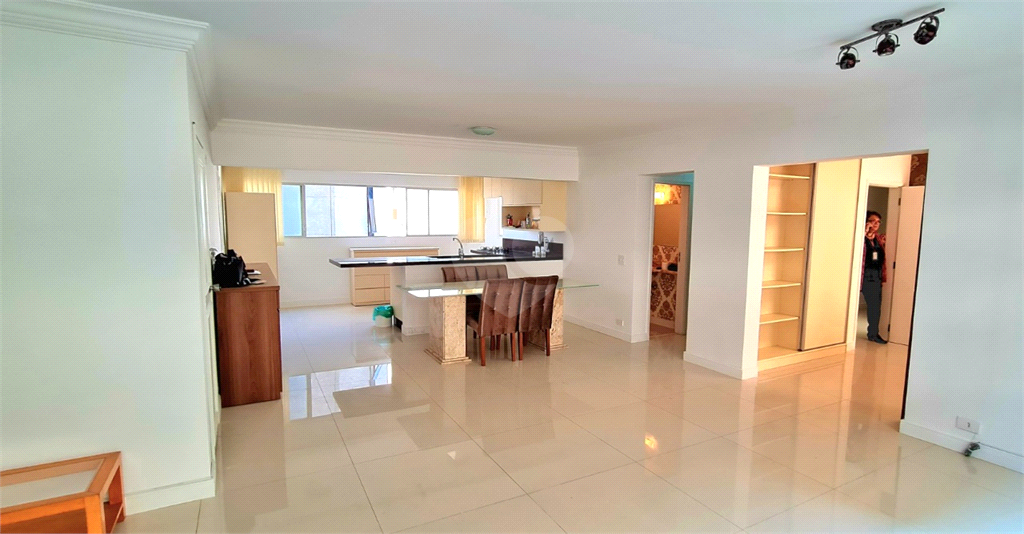 Venda Apartamento São Paulo Higienópolis REO718060 4