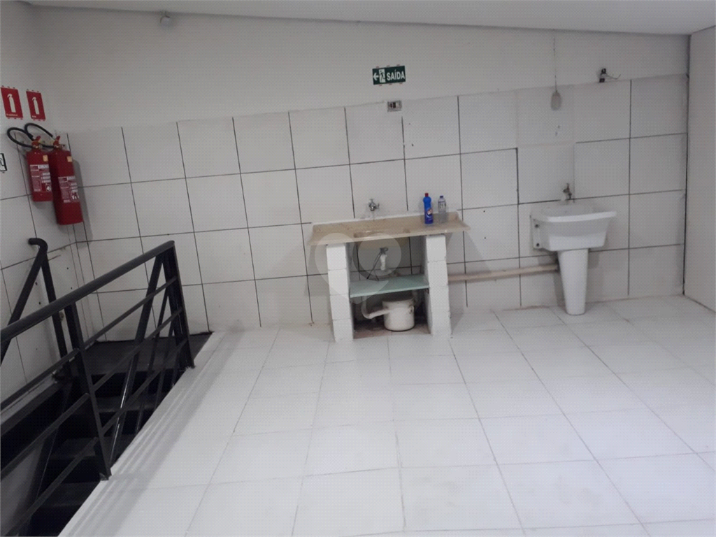 Venda Salão Comercial São Paulo Lapa REO718902 35