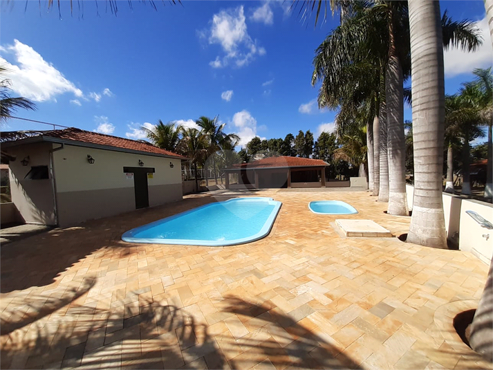Foto REO719259