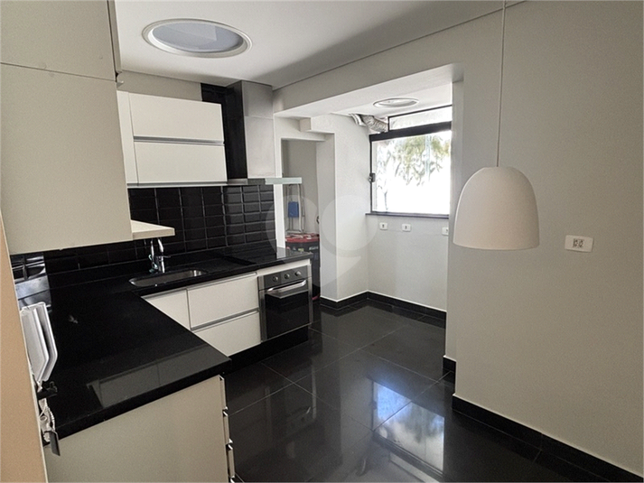 Venda Apartamento São Paulo Santana REO720111 49