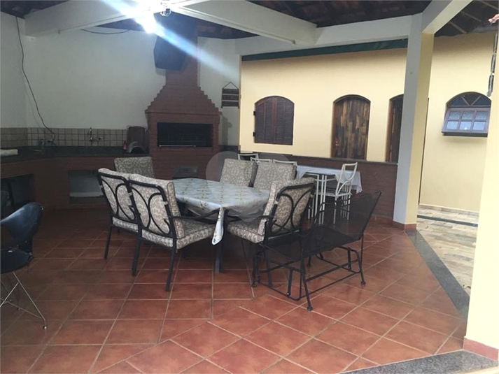 Foto REO720247