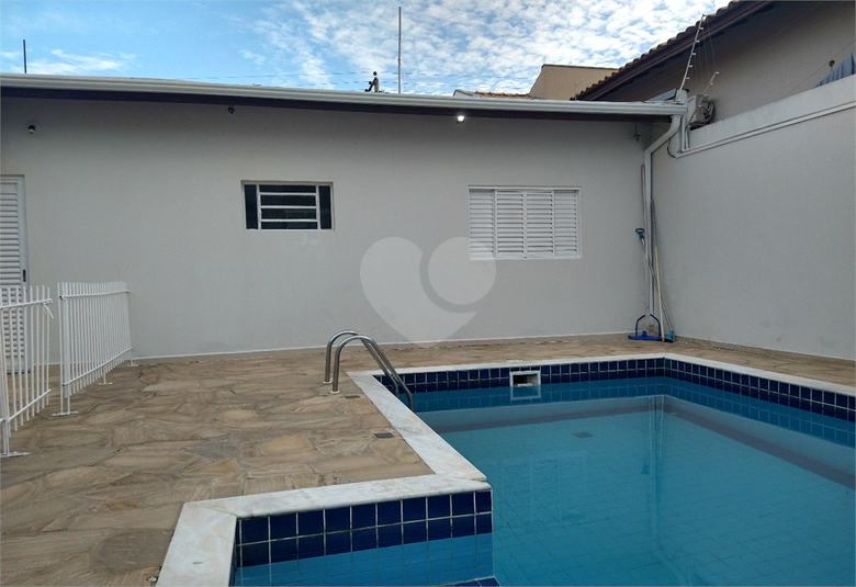 Foto REO720858