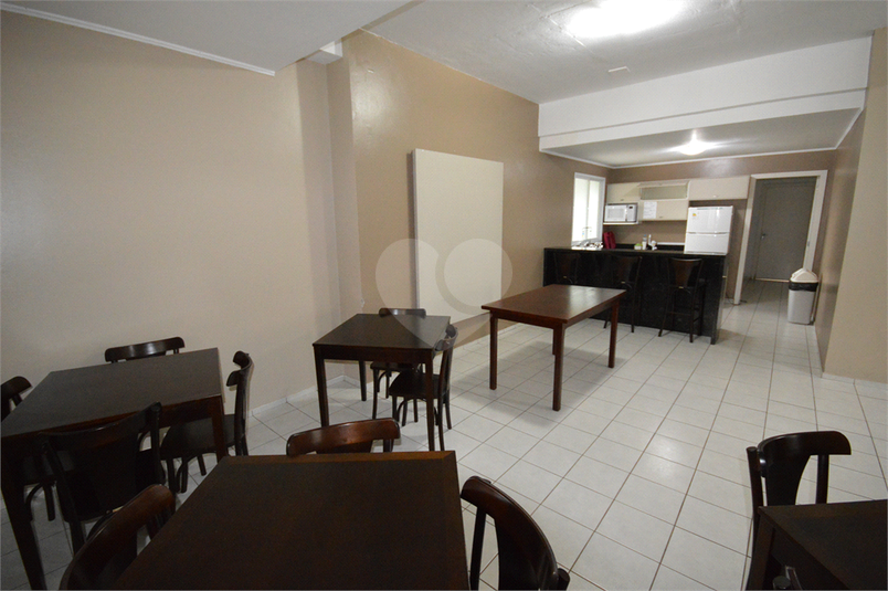 Venda Apartamento Canoas Centro REO721010 12