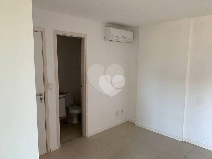 Venda Apartamento Rio De Janeiro Recreio Dos Bandeirantes REO721851 3