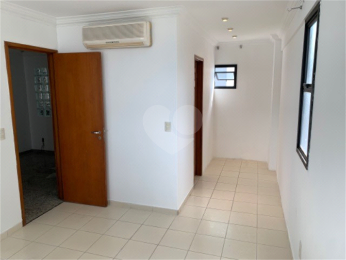 Venda Apartamento Manaus Adrianópolis REO724529 4