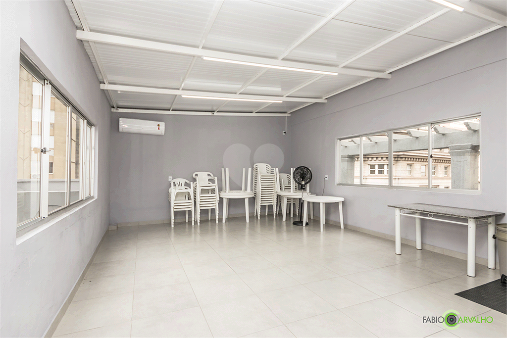 Venda Apartamento Porto Alegre Centro Histórico REO725484 40