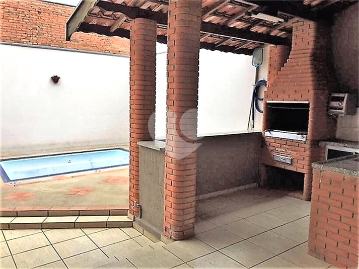 Foto REO726158