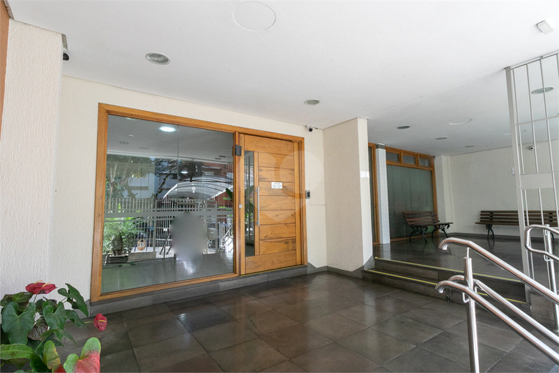 Foto REO726425