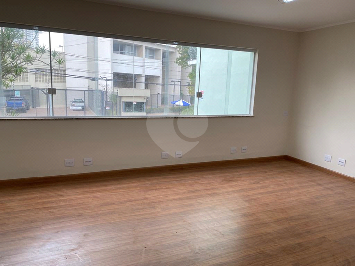 Foto REO729342