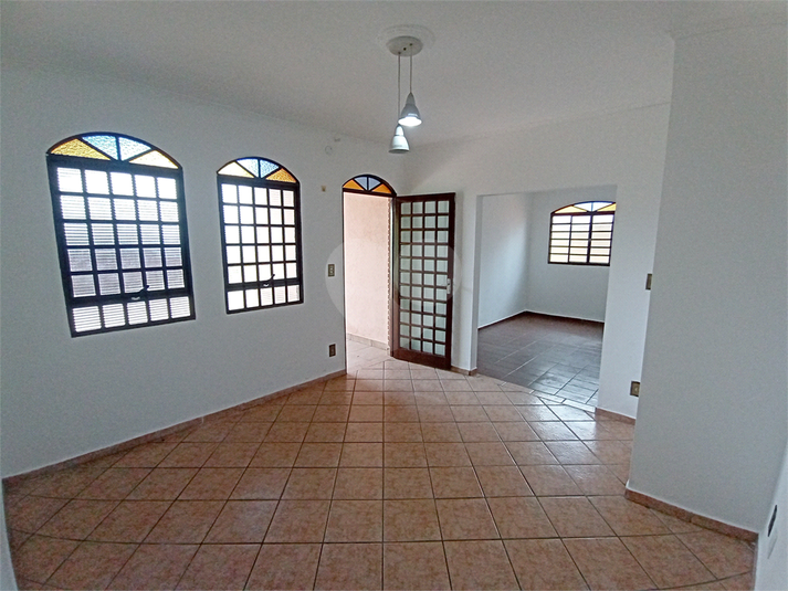Foto REO730109