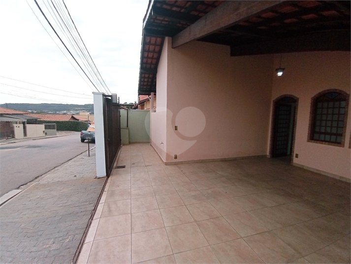 Foto REO730109