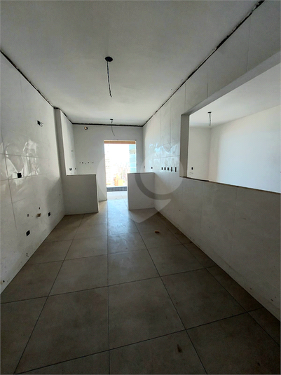 Foto REO730229