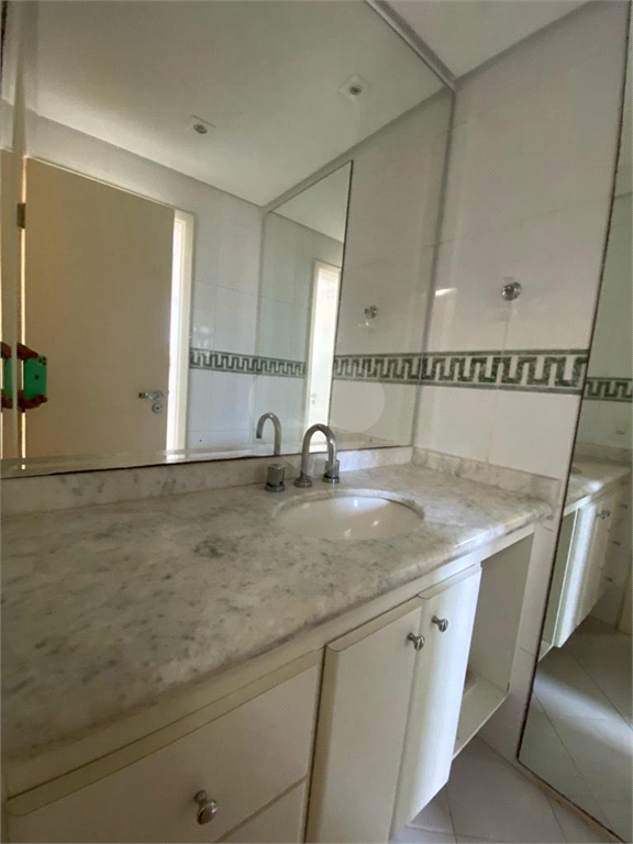 Venda Apartamento São Paulo Santana REO730619 37