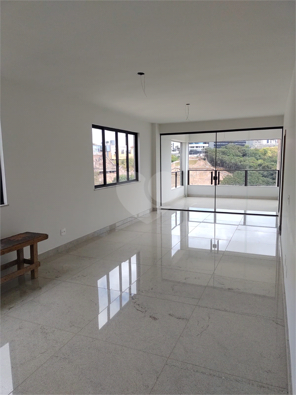 Venda Apartamento Belo Horizonte Santa Lúcia REO730937 3