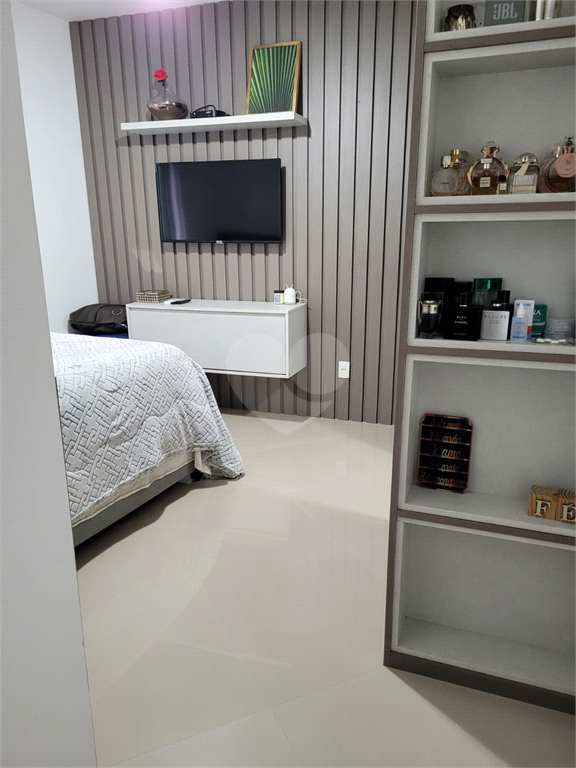 Venda Apartamento Guarujá Pitangueiras REO731286 11