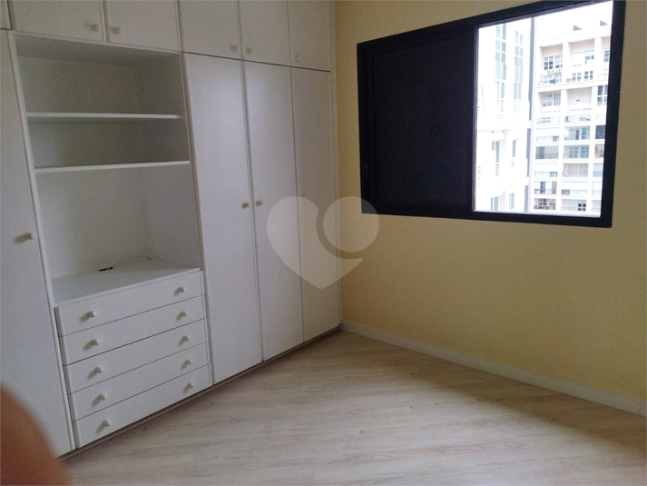 Foto REO731545