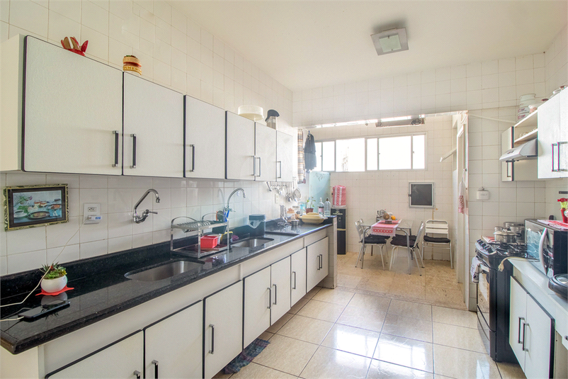 Venda Apartamento Salvador Graça REO731653 36