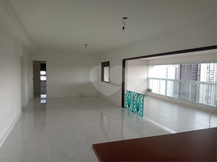 Foto REO732087