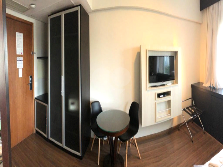 Venda Flat São Paulo Liberdade REO733289 8