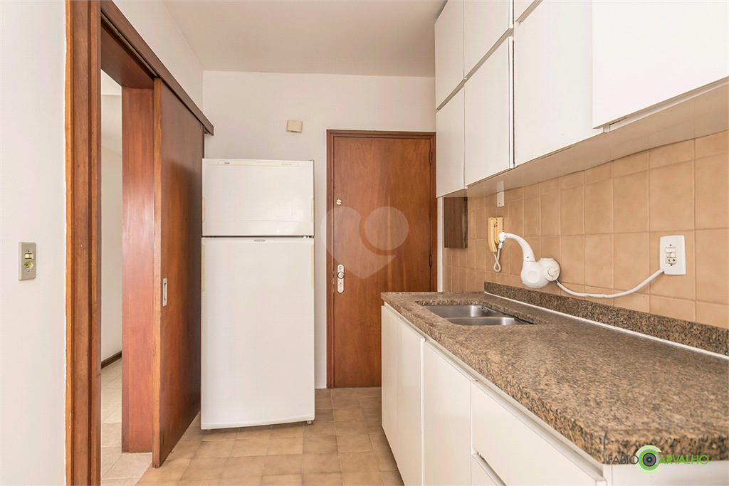 Venda Apartamento Porto Alegre Petrópolis REO736995 23