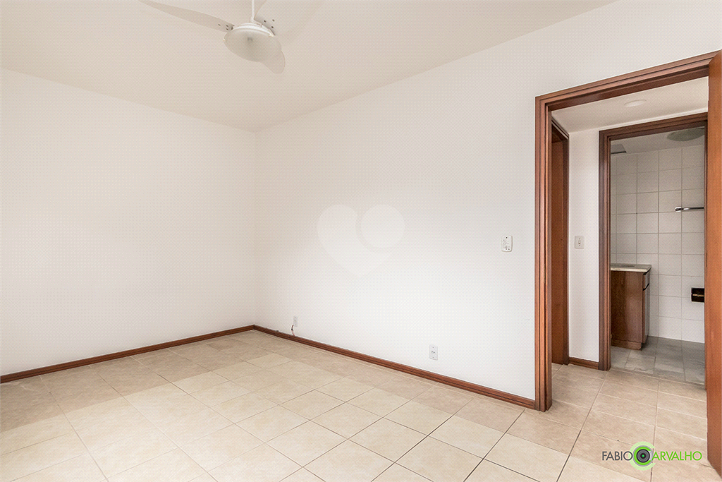 Venda Apartamento Porto Alegre Petrópolis REO736995 13