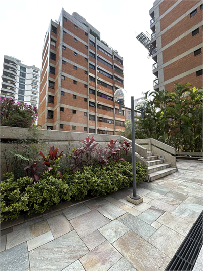 Foto REO737172