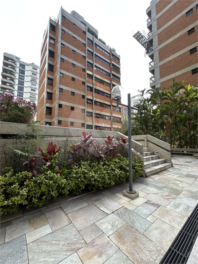 Foto REO737172
