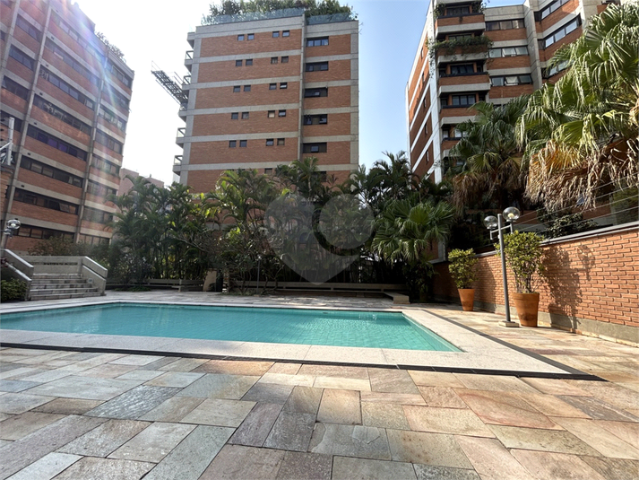 Foto REO737172