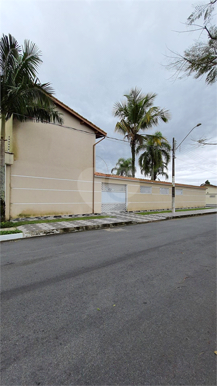 Venda Casa Praia Grande Flórida REO737268 1