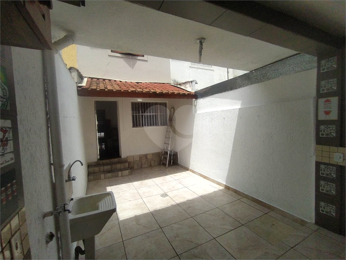 Foto REO740306