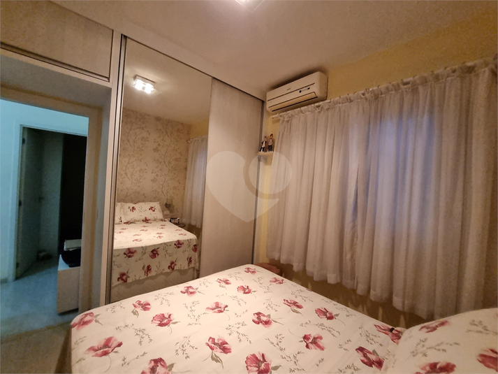 Foto REO741741