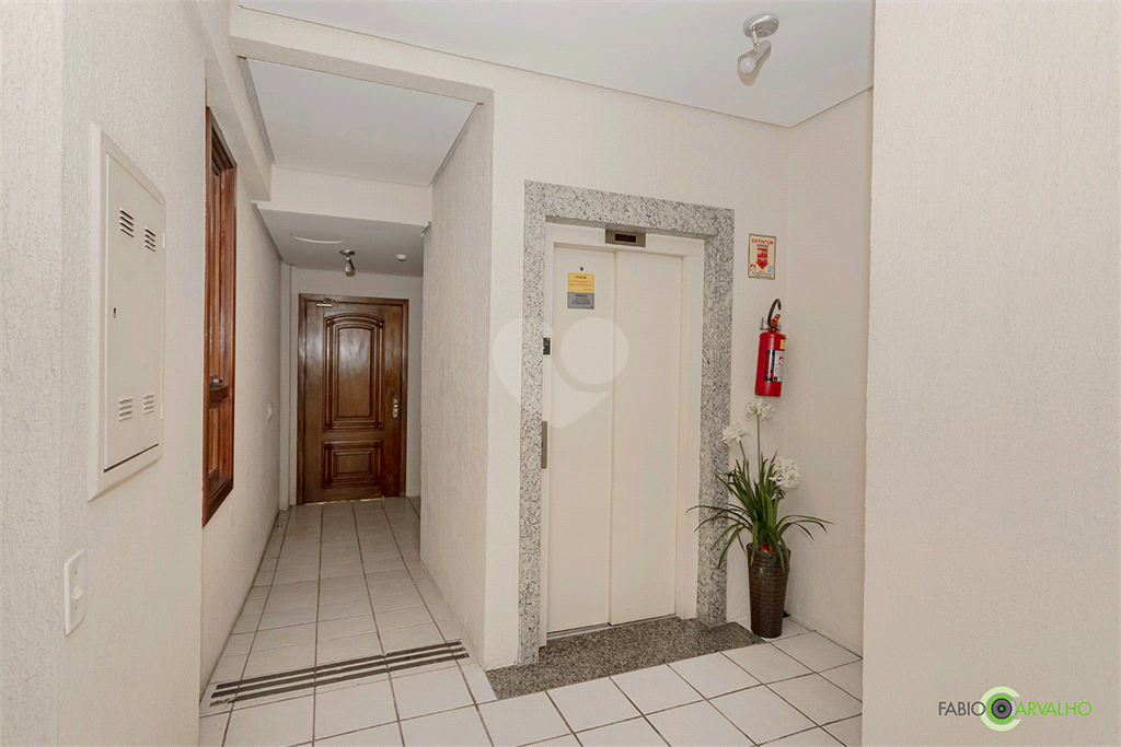 Venda Apartamento Porto Alegre Petrópolis REO742022 37