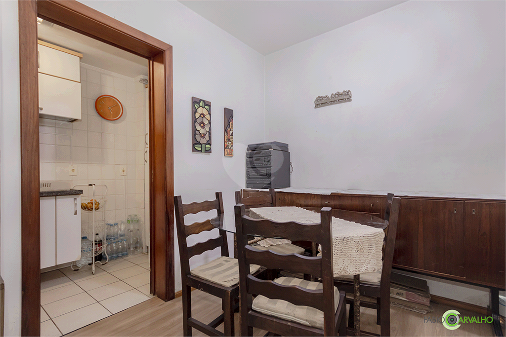 Venda Apartamento Porto Alegre Petrópolis REO742022 22