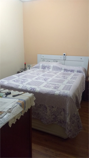 Foto REO742293
